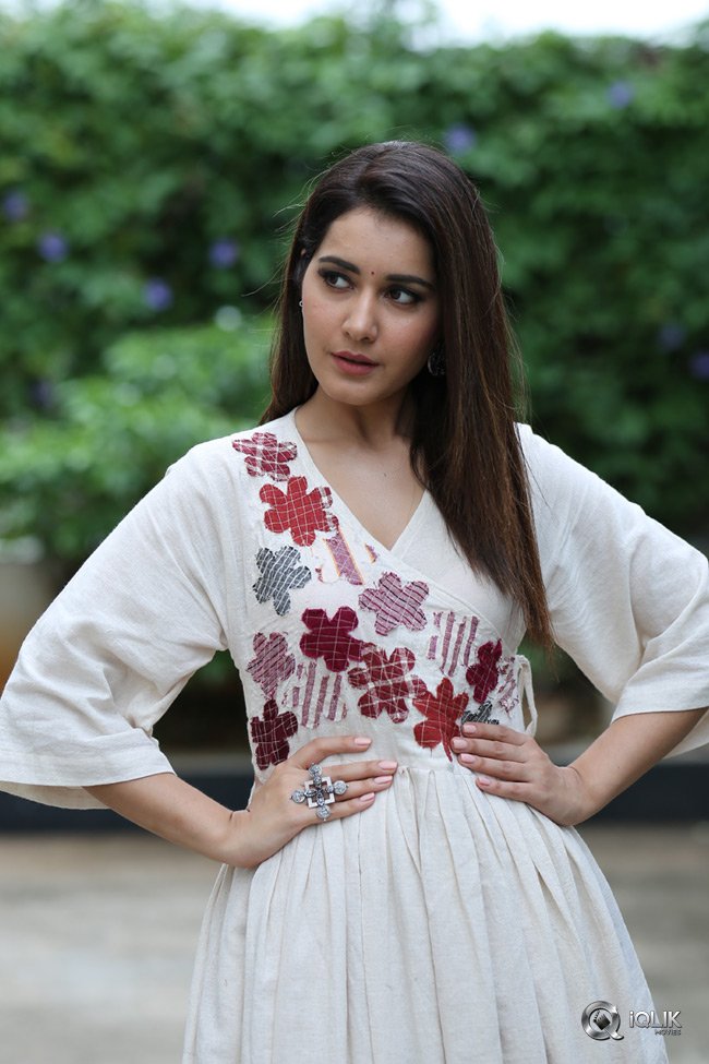 Raashi-Khanna